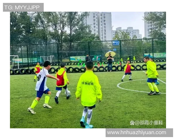 邵伯足球：激情与梦想交织的绿茵场上演绎青春的无限可能